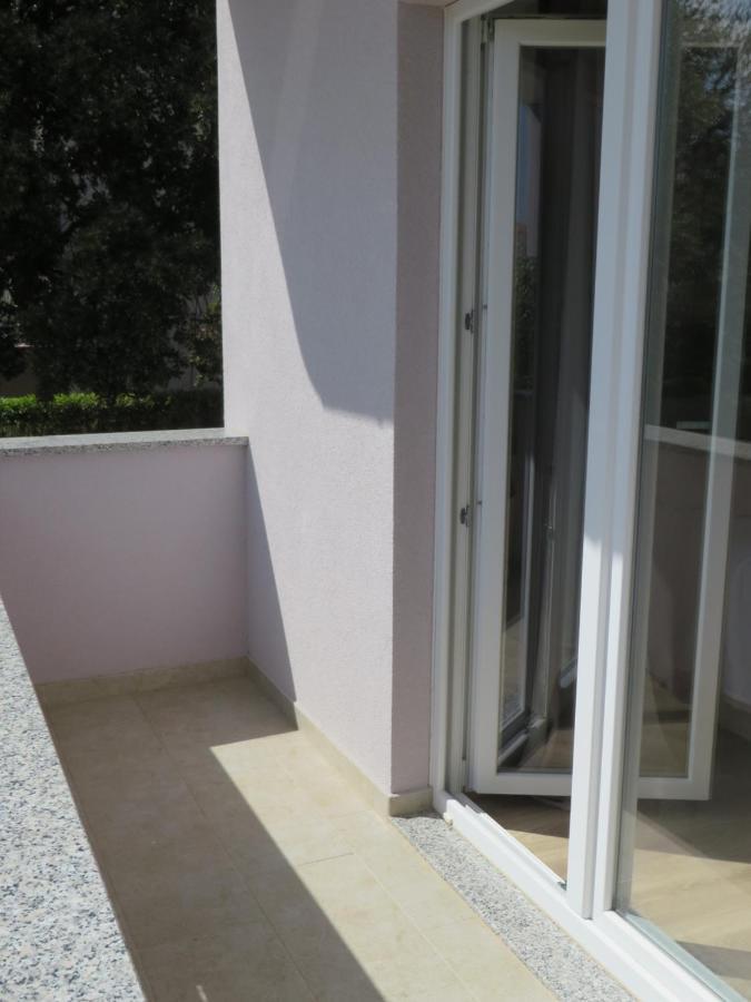 M&L Holliday Home Biograd Na Moru Bagian luar foto